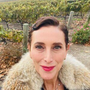 Meet your Posher, Alisa